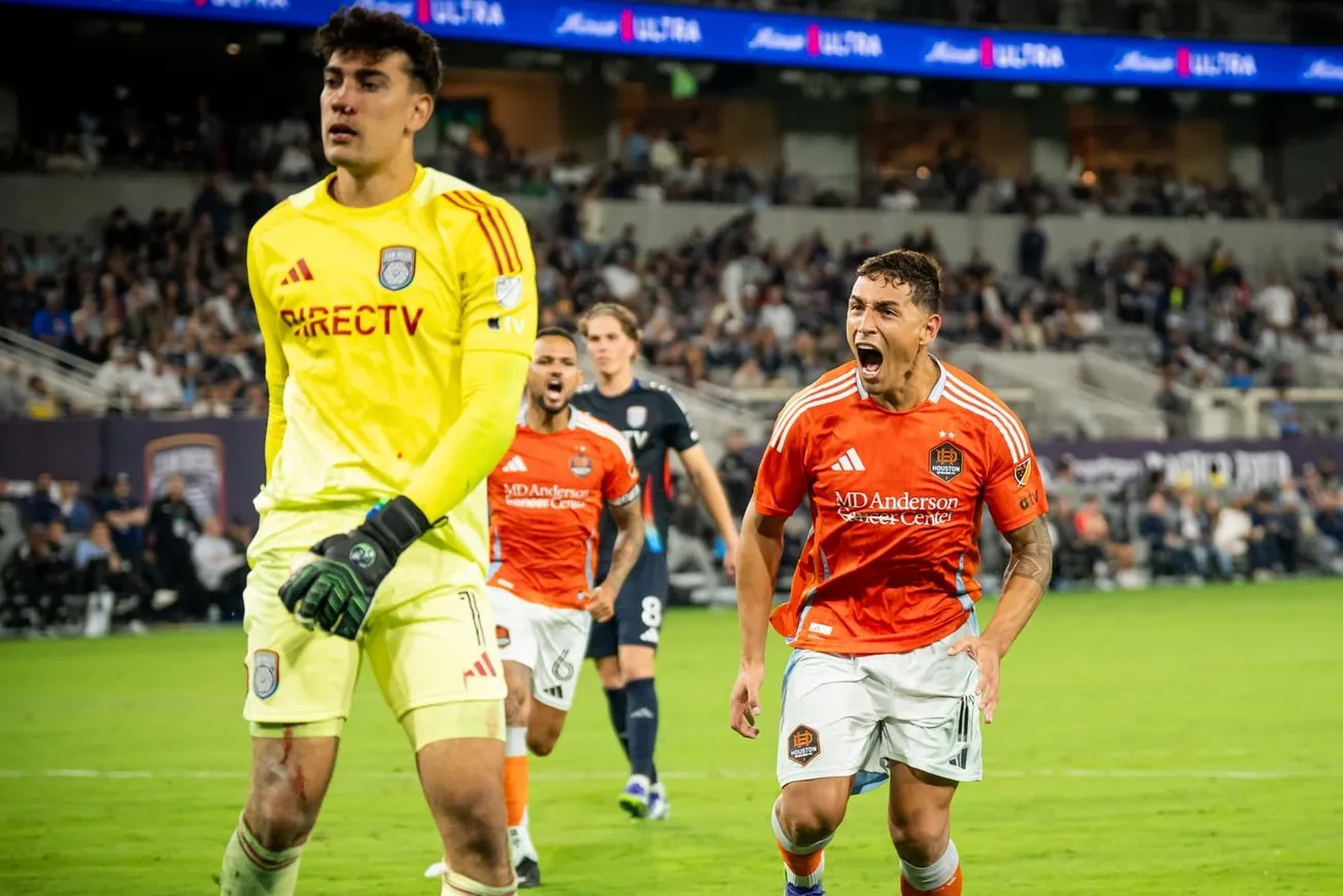Late road magic from Ezequiel Ponce helps Houston snap San Diego winning streak