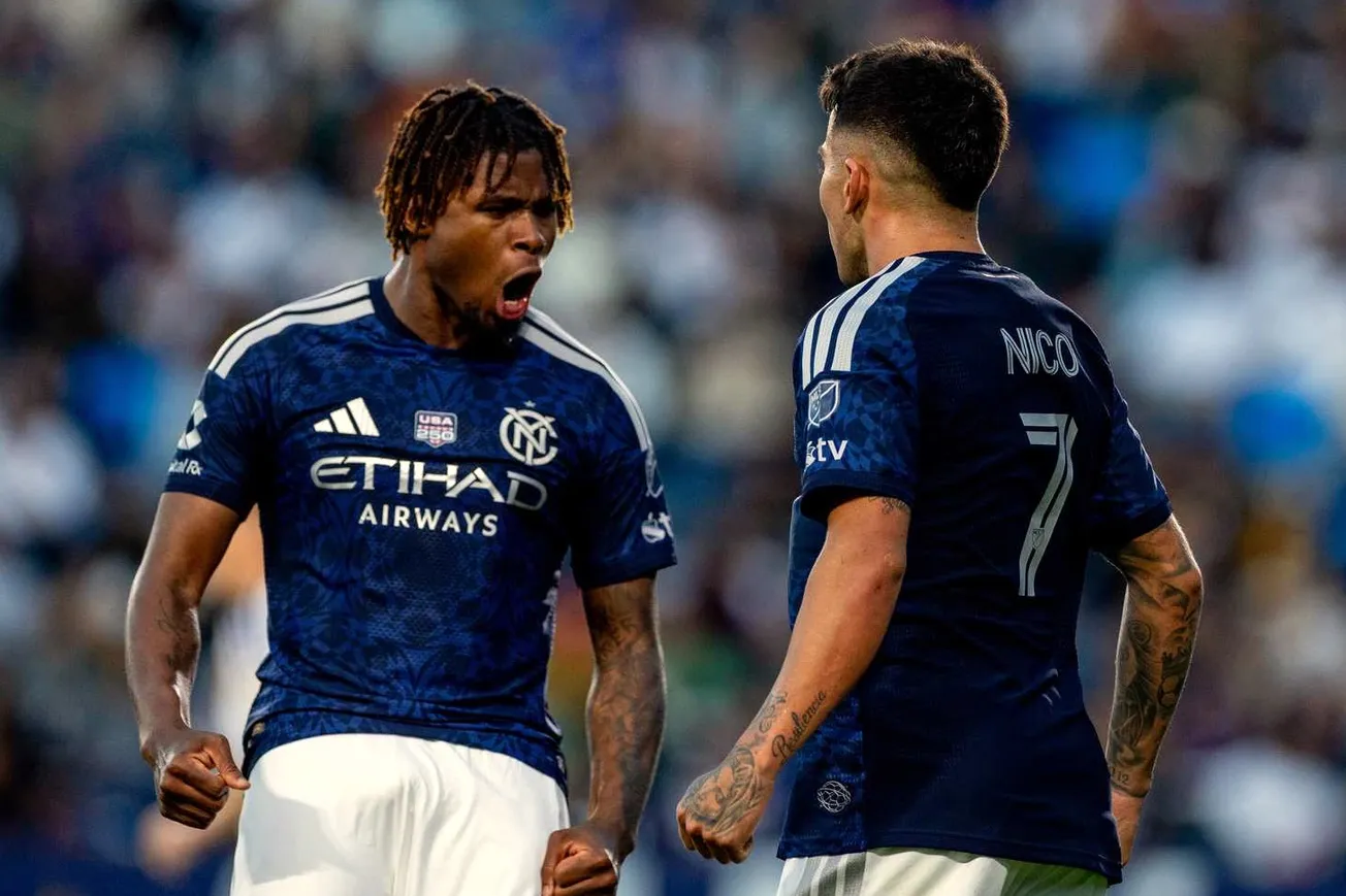 NYCFC draws 10-man LA Galaxy in season opener