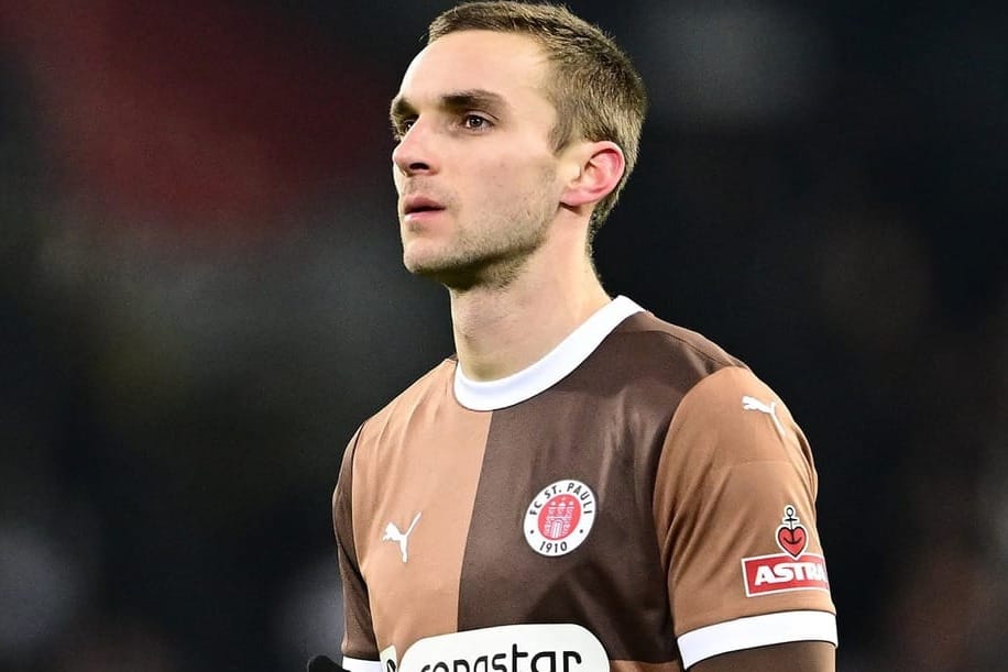 James Sands suffers serious ankle injury with FC St. Pauli