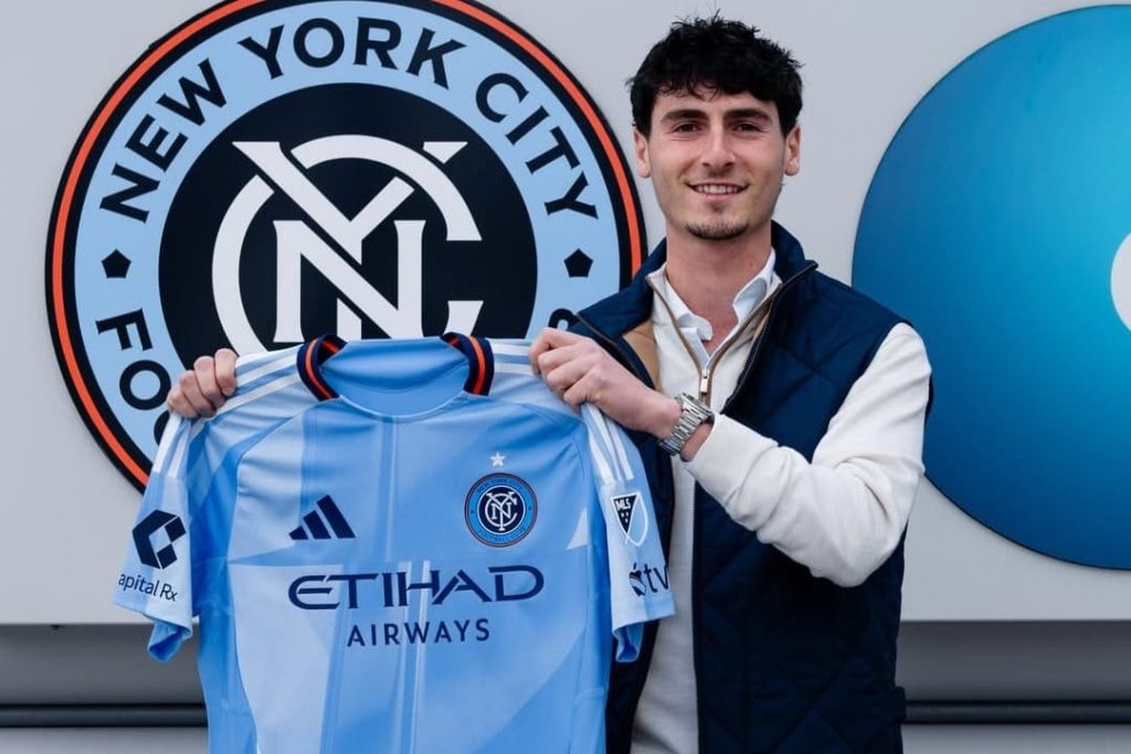 Cooper Flax signs Homegrown contract with New York City FC