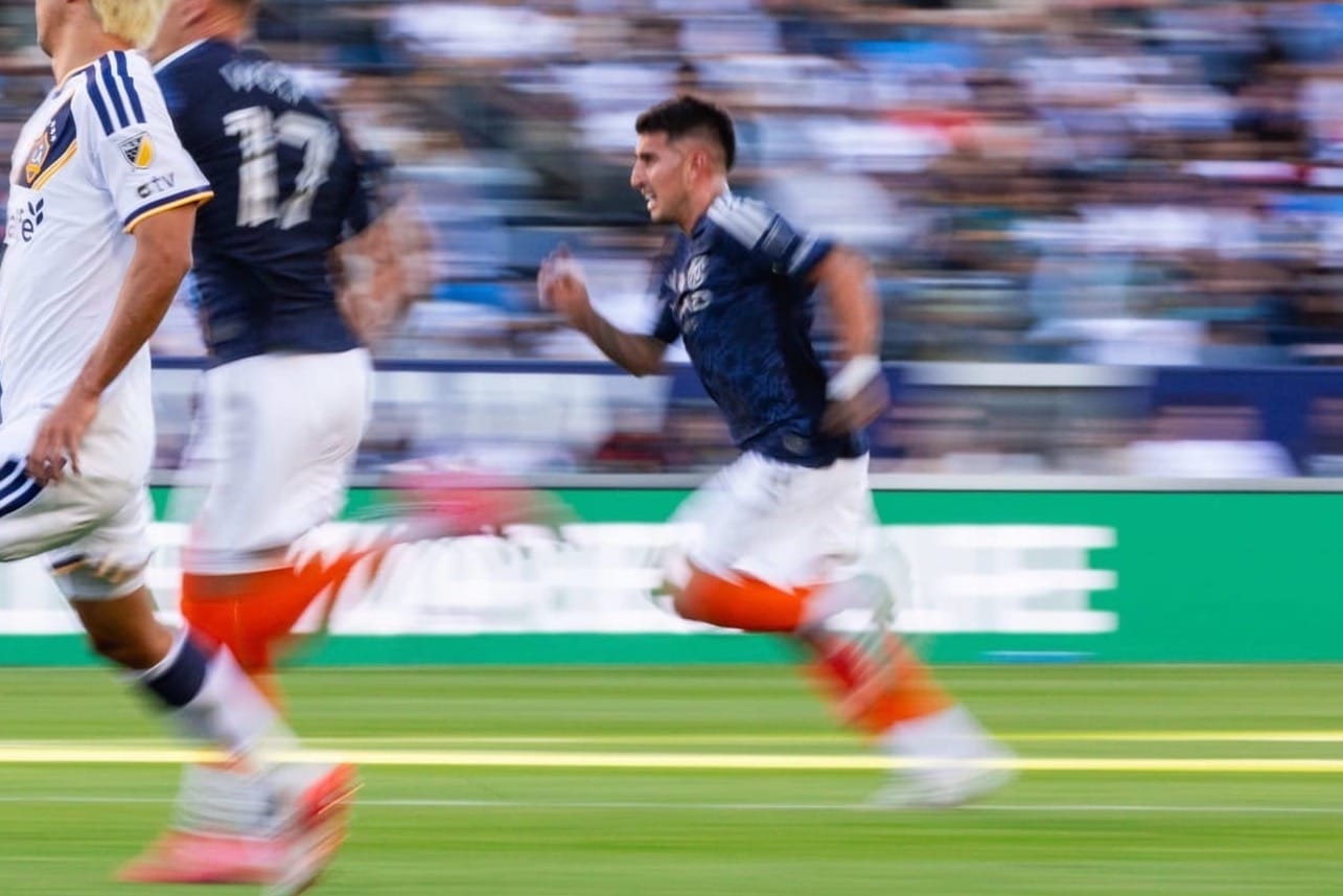 How Nico Fernández Mercau plays striker